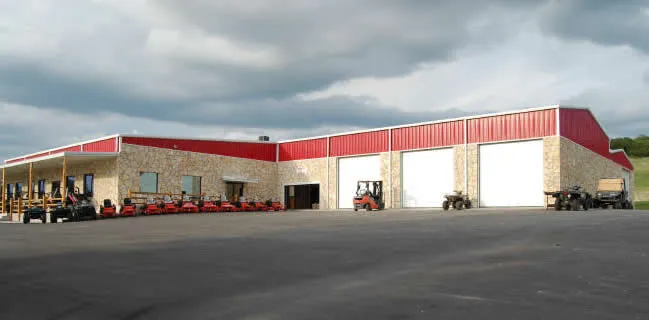 Retail metal building photo 2